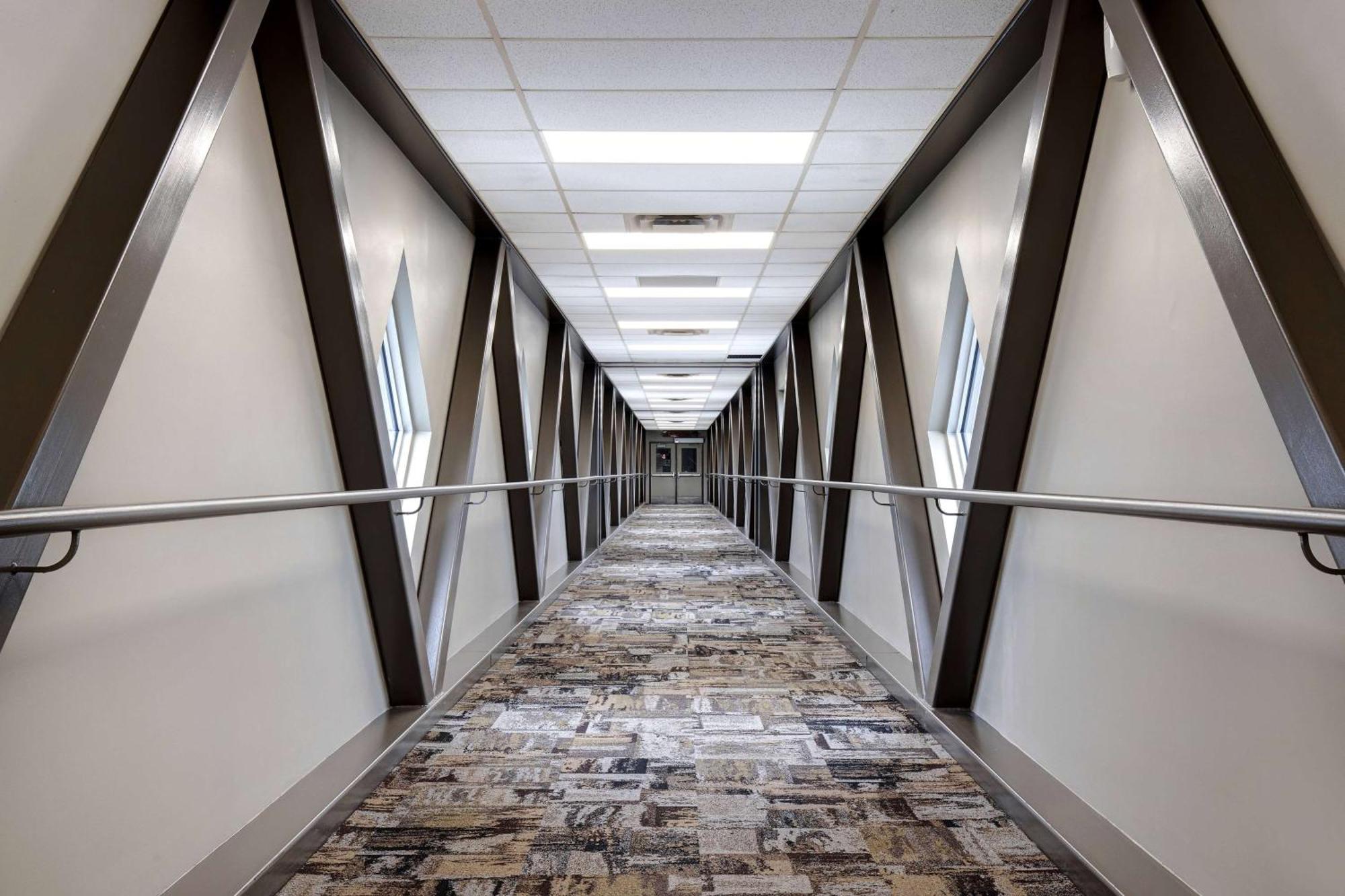 Days Inn & Conference Centre By Wyndham Prince Albert Esterno foto
