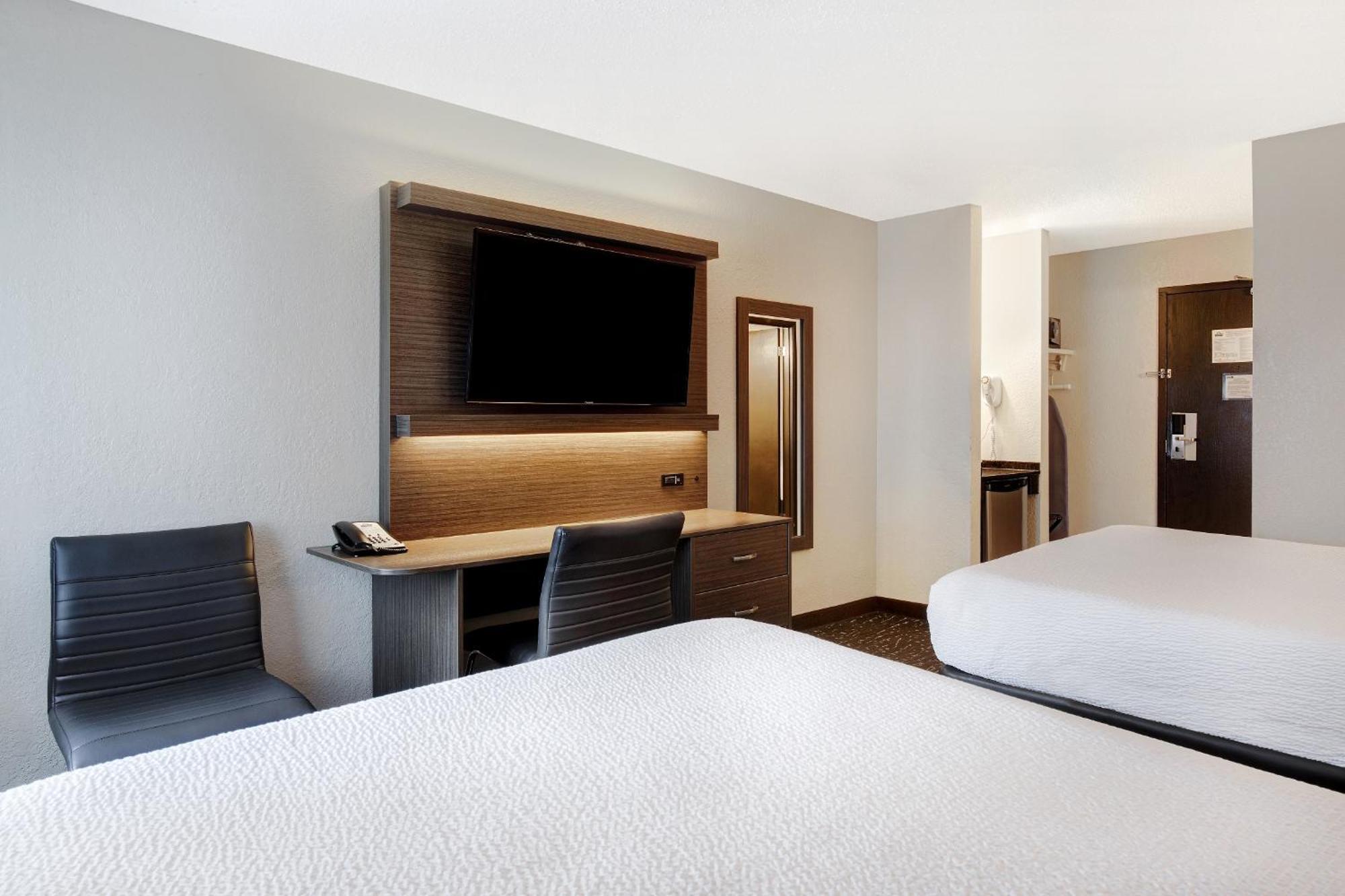 Days Inn & Conference Centre By Wyndham Prince Albert Esterno foto