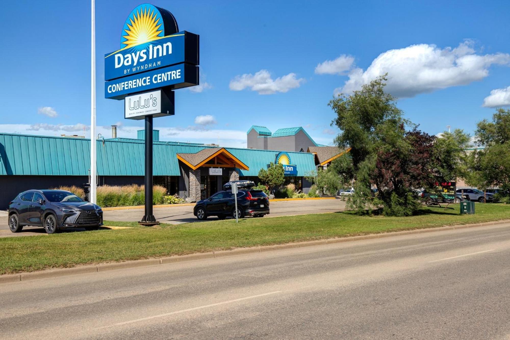 Days Inn & Conference Centre By Wyndham Prince Albert Esterno foto